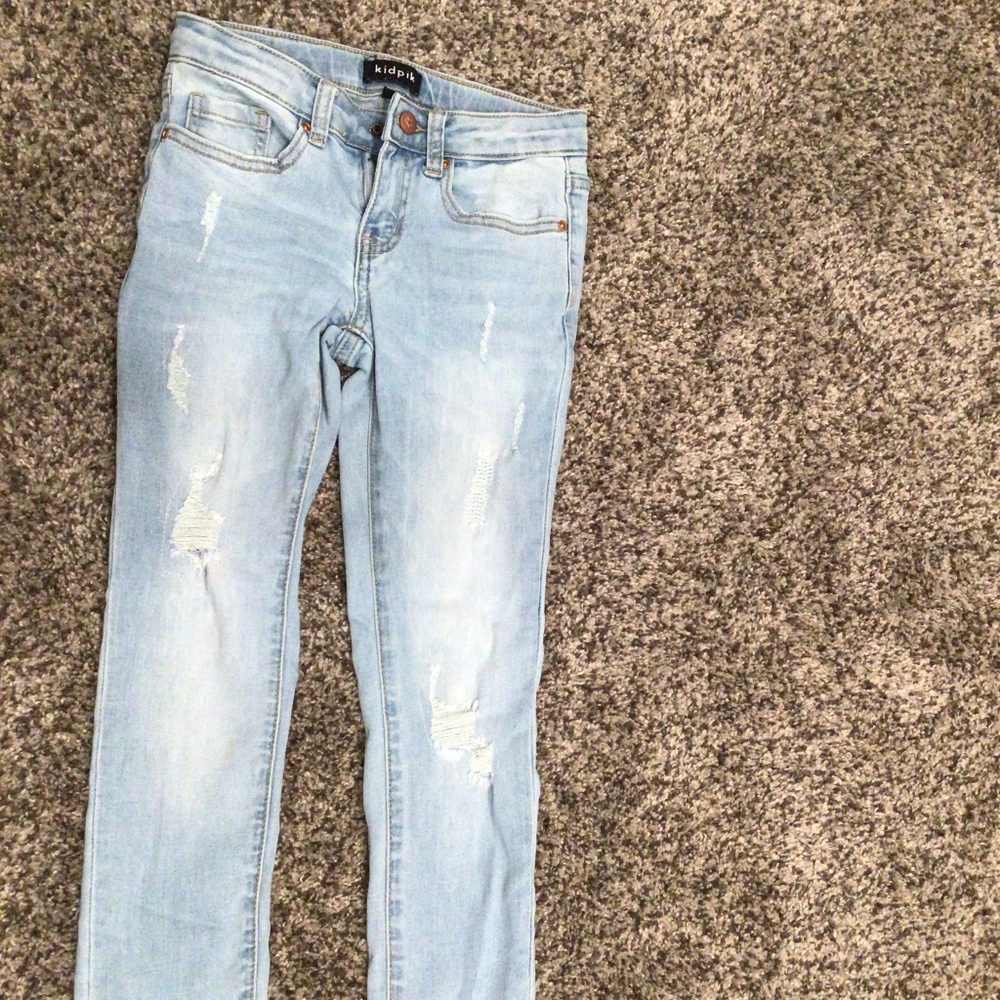 Size 7 stretchy skinny jeans from Kidpik